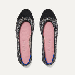 The Square in Midnight Tweed shown from the top. 