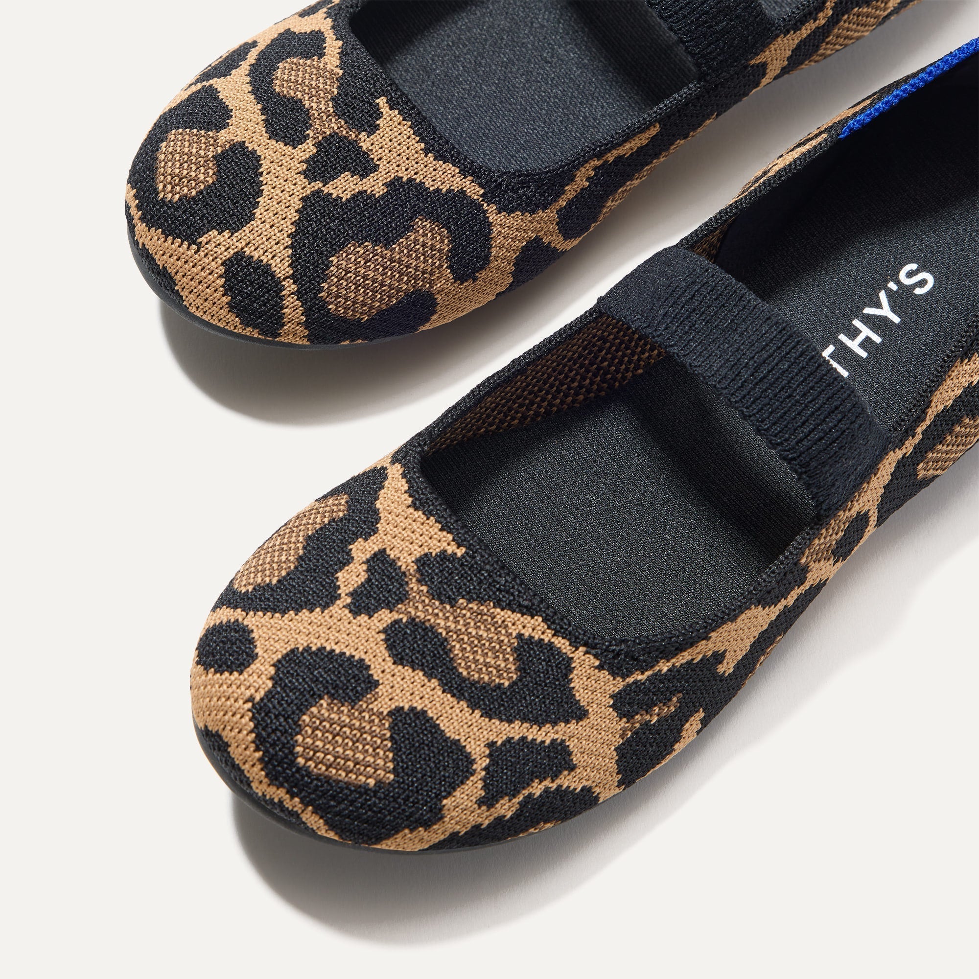 Close up of the toe and vamp of The Kids Mary Jane in Amber Cat.