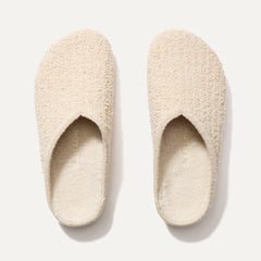 The Cozy Clog in Honeybun Bouclé shown from the top. 