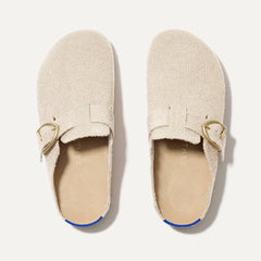 The Buckle Clog in Honeybun Bouclé shown from the top. 