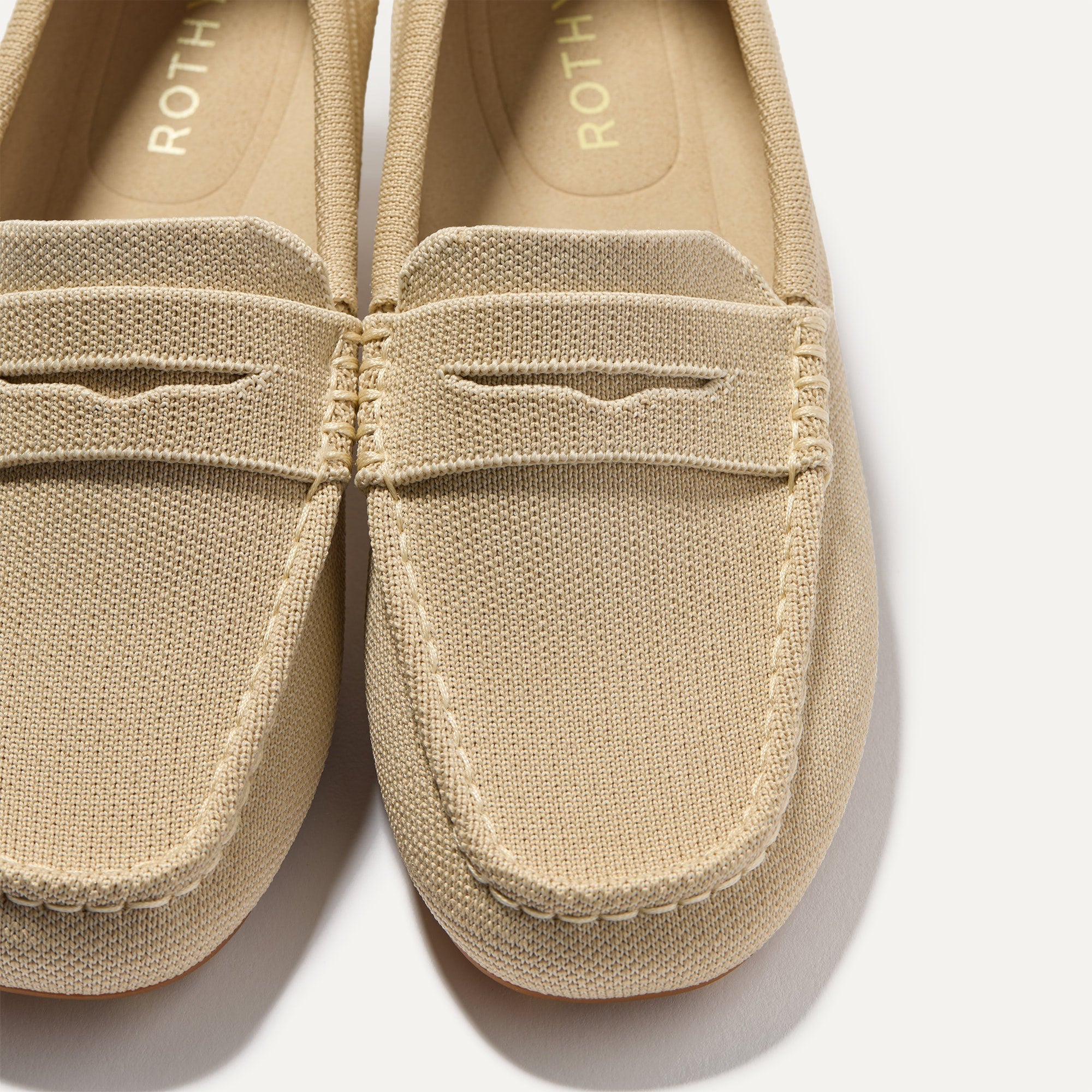 Close up of the toe and vamp of The Daily Driver in Sesame. 