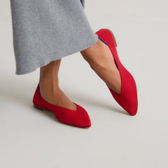 hover | Model wearing The Point III in Cherry. 