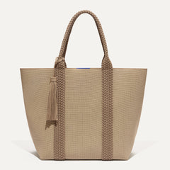 PLP |The Lightweight Tote in Caramel Twist shown from the front. 