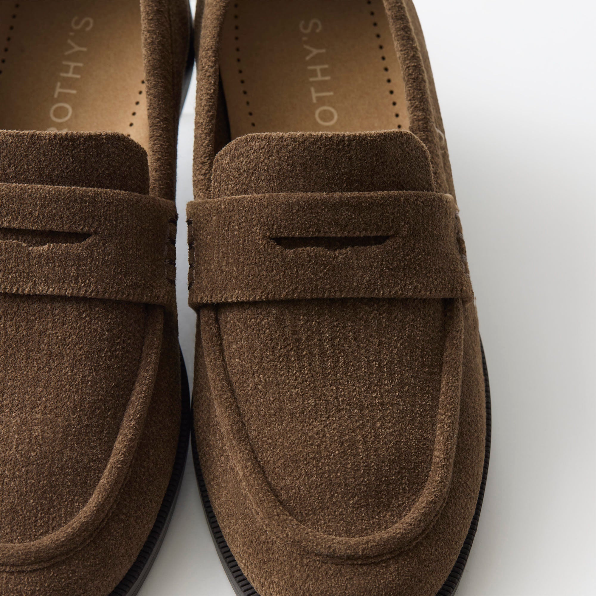 macro | Close up of the toe box and penny keeper of The Penny Loafer in ReVelvet Bistro.