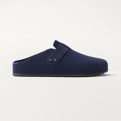 PDP | The Men's Clog in ReVelvet™ Deep Navy shown from the side. 